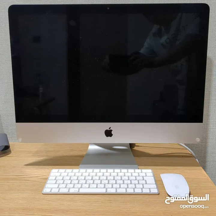 IMac (Retina 4k 21.5 inches 2019) Very good condition  Rarely used