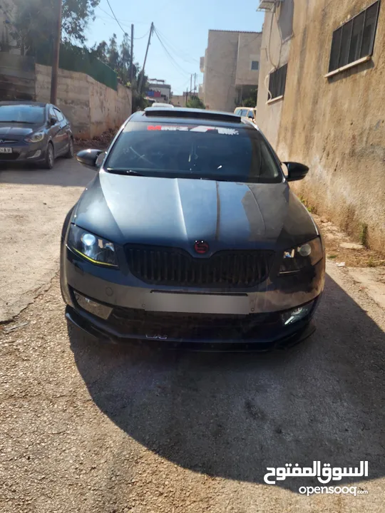 للبيع اسكوده اكتافيا 2016 فحص نظيف ولا غرام بويه  مطور 1400 بنزين  جير اتمات  السياره فل فل اضفات  ا