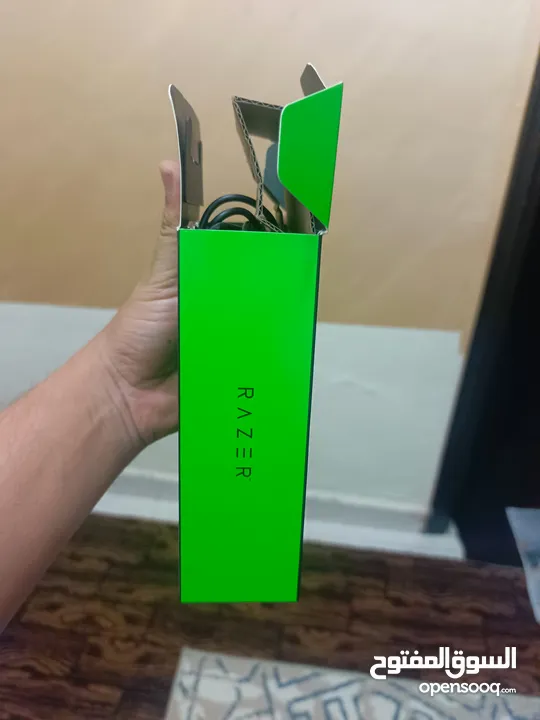 ماوس ريزر +m.2 256gb هارد بحال الجديد  تماما لم يستخدمو بسعر مناسب