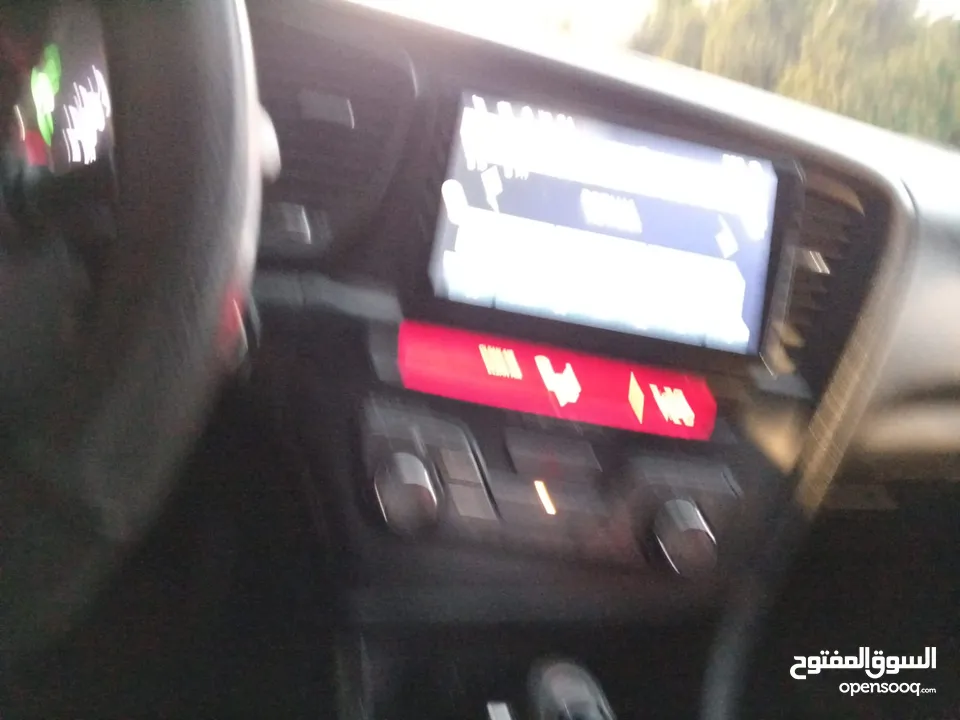 للبيع سيارة Kia 5  2013 بانوراما فل فحص