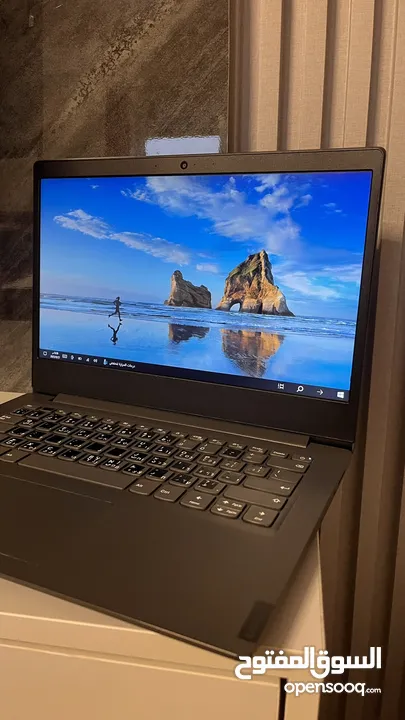 لابتوب Core i5 جيل عاشر  رام 8GB  SSD سريع 256GB  بحالة ممتازة السعر قابل للتفاوض