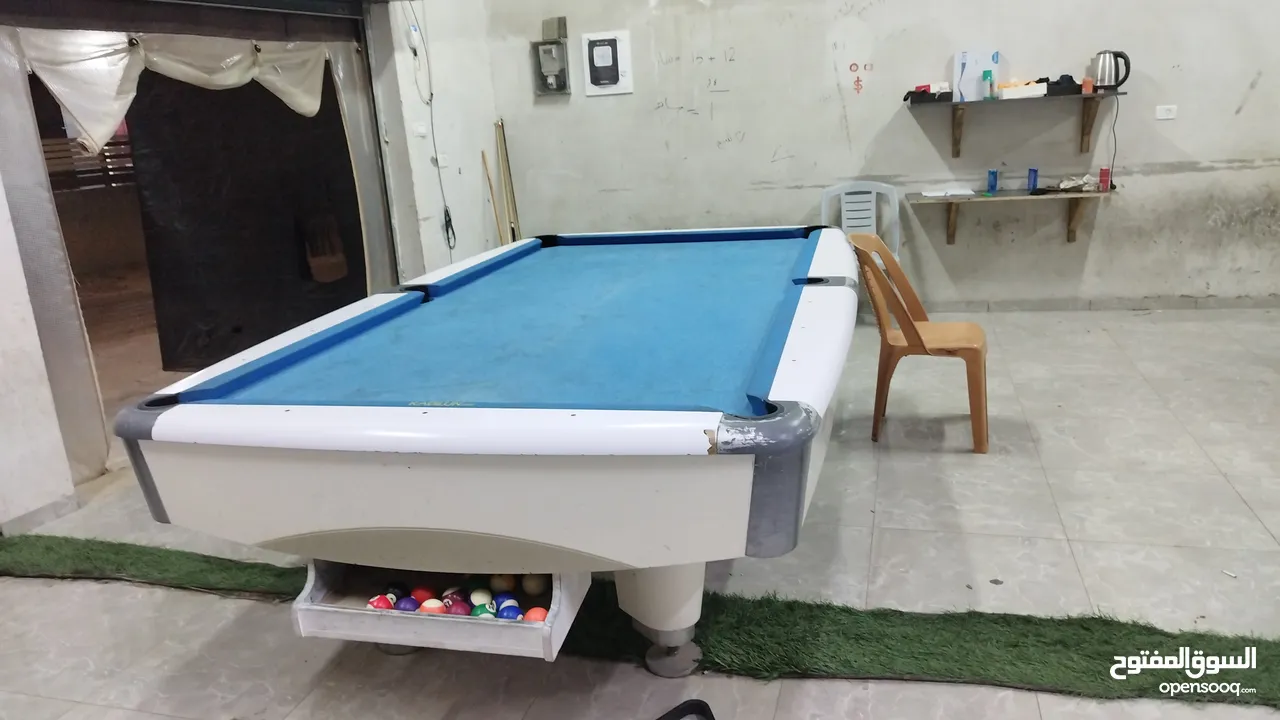 طاوله بلياردو