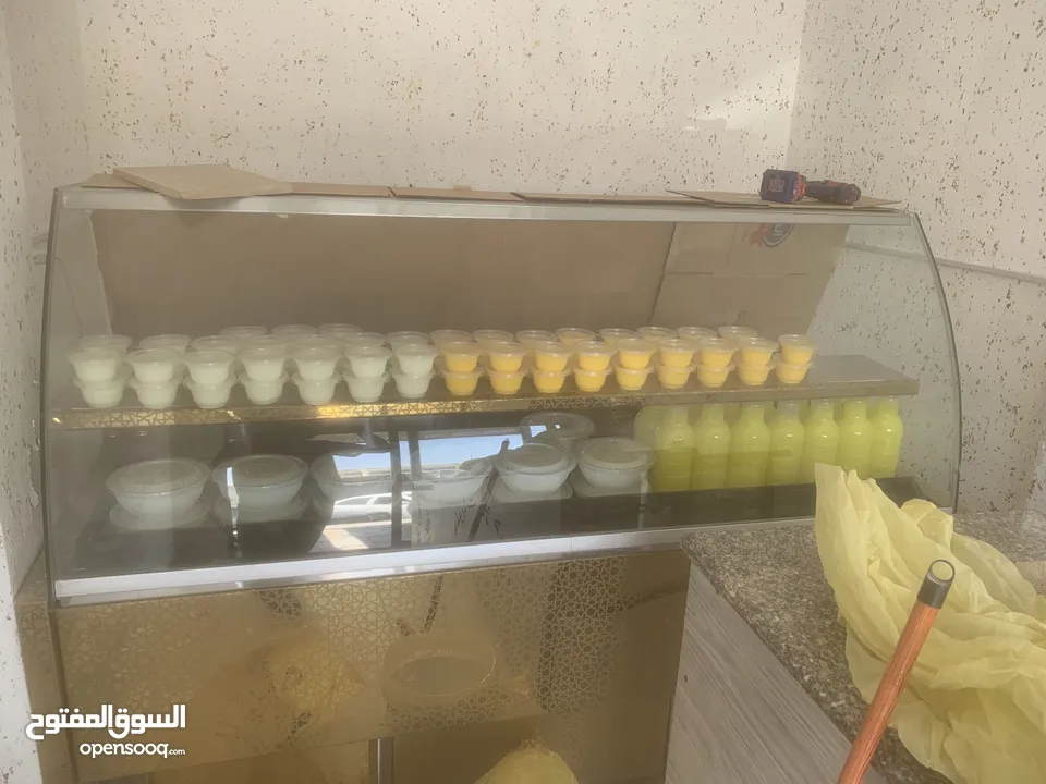 ثلاجة عرض ديلي نظيفه