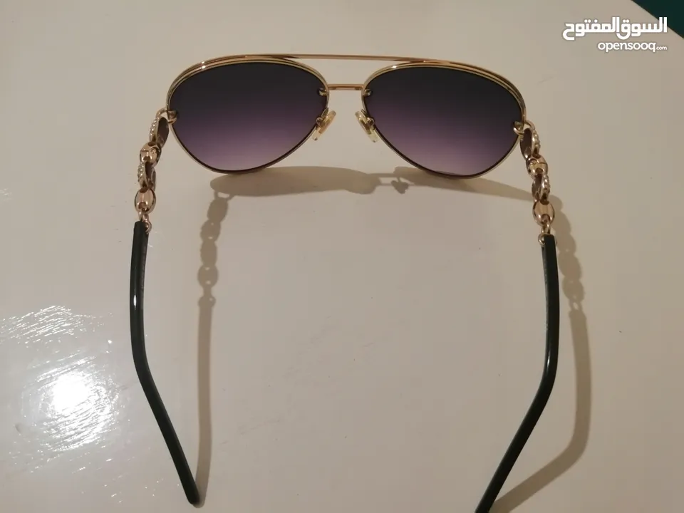 نظاره نسائيه وكاله عالميه GUCCI