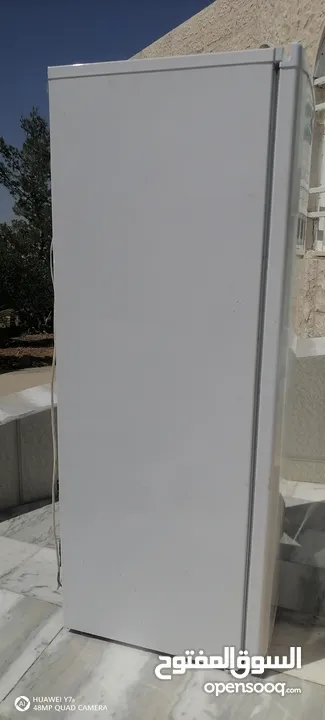 فريزر معطل للبيع