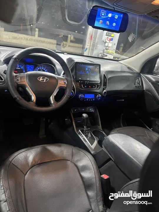 Hyundai tuscon