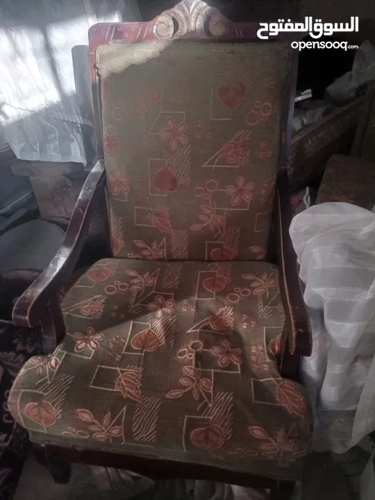طقم كنب للبيع بحالة جيدة