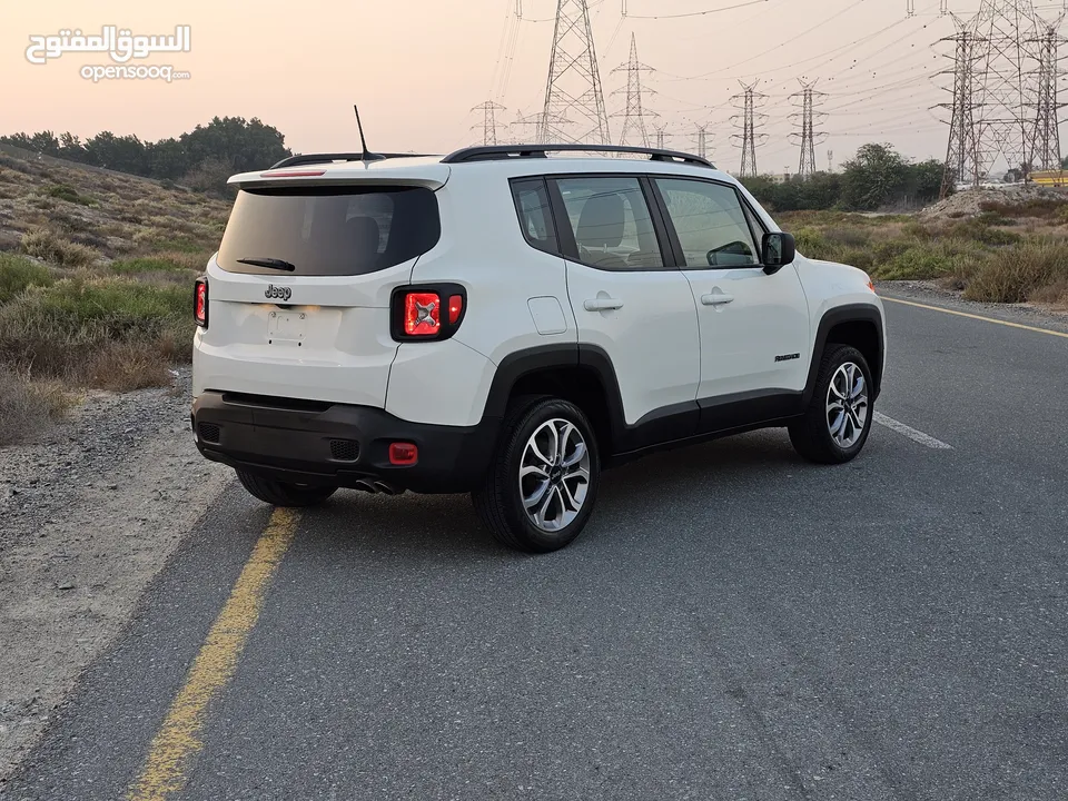 JEEP RENEGADE ,2022 MODEL , LOW MILAGE