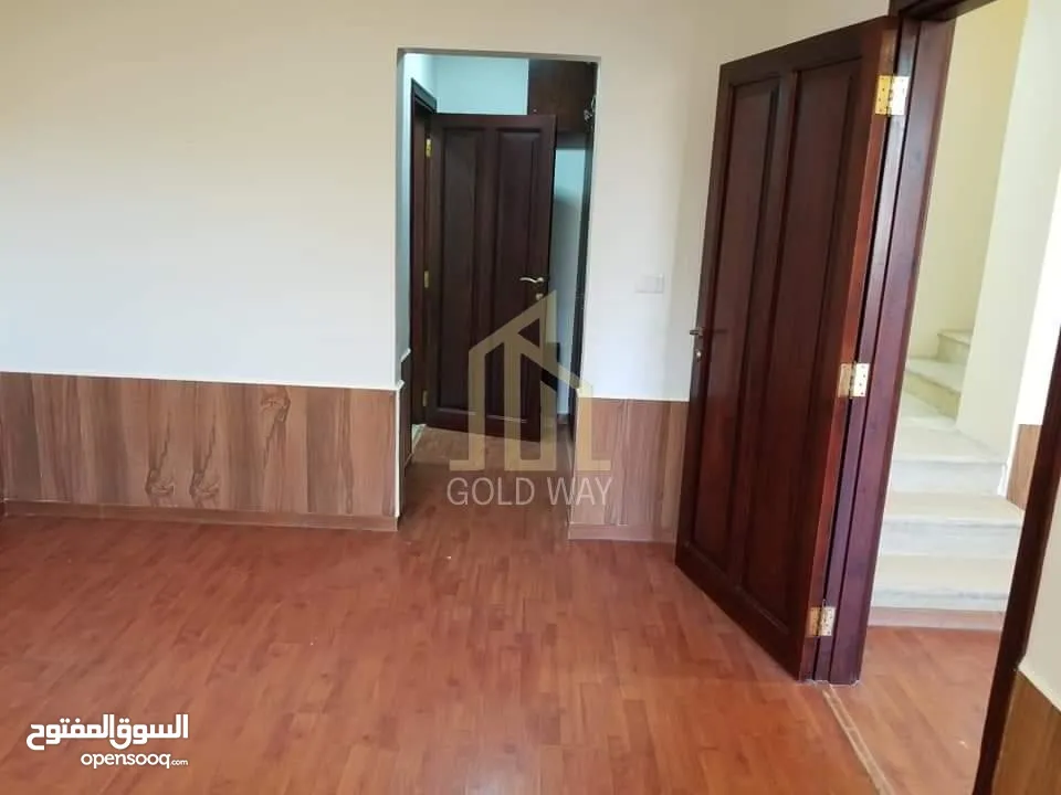 عقار مميز في موقع مميز في عبدون شقة (دوبلكس) 230م بدون ترس بسعر مميز / ref 9074