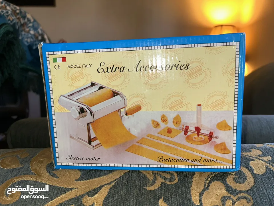 ماكينة لصنع المعكرونة الكلاسيكية (صناعة ايطالية) Ampia 150