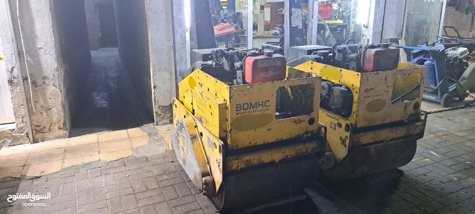 Roller compactor 2 pics for sale