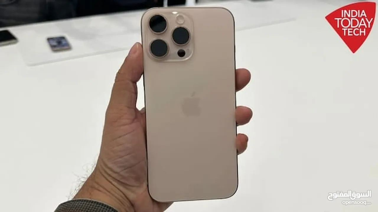 *تخفيضااات وخصوماات اخر العام الجباره ضمان سنه كمان عالايفون 16 بروماكس* *Iphone 16 P