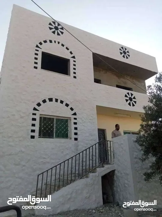 تركيب جميع انواع الحجر والشحف وجميع انواع الديكورات في داخل انحاء المملكه