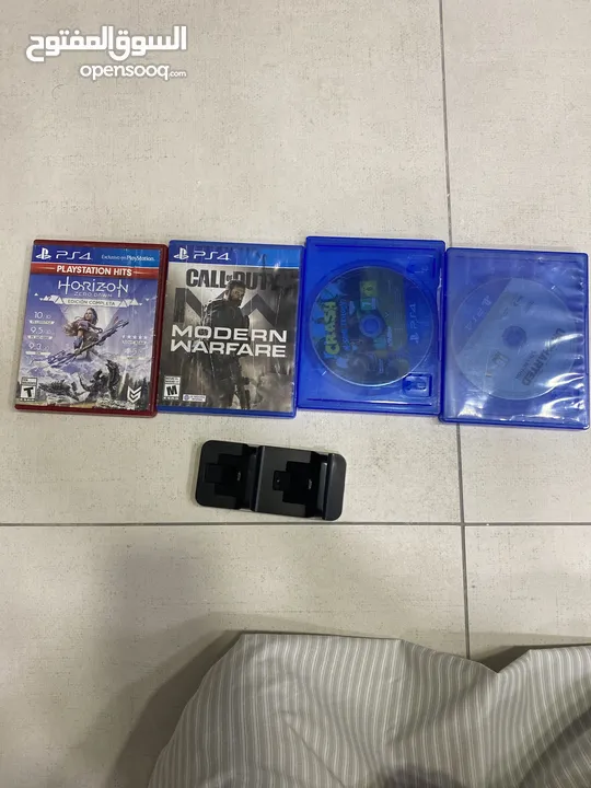 Used ps4 good condition   Disc doesn't work