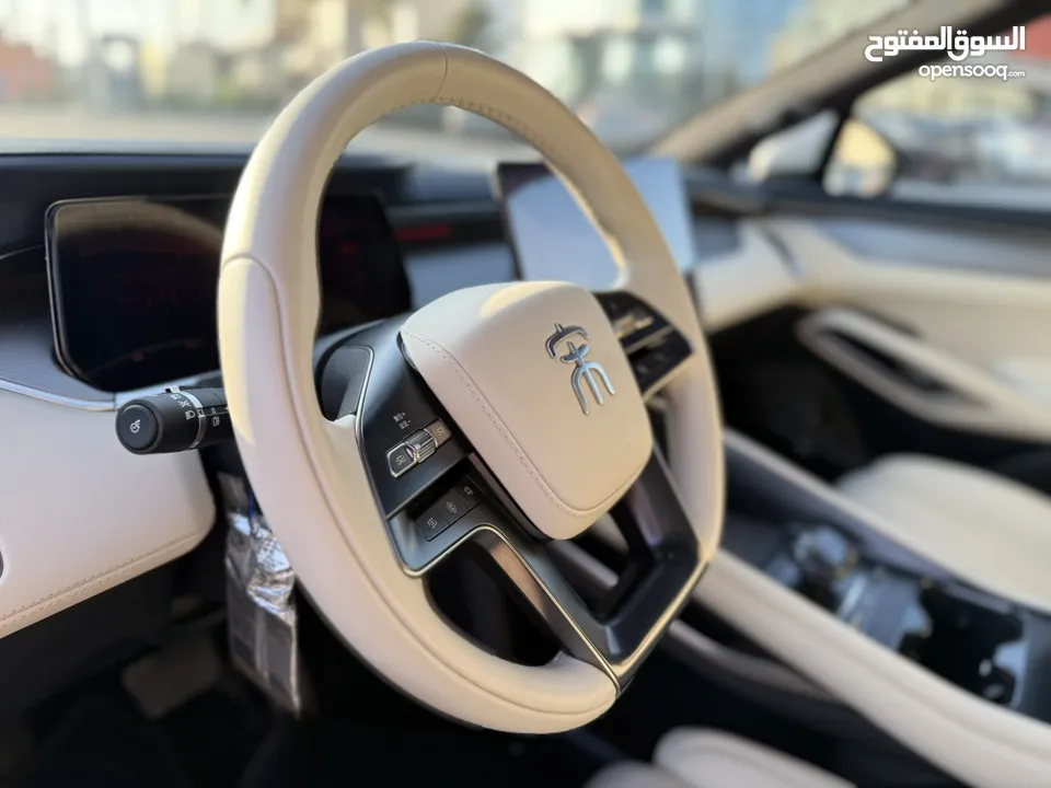 BYD SONG L 2023  متوفره لونين عظمي وفيراني  عداد اقل من 9000 كيلو  فحص كامل  لا يوجد اقساط شخصيه
