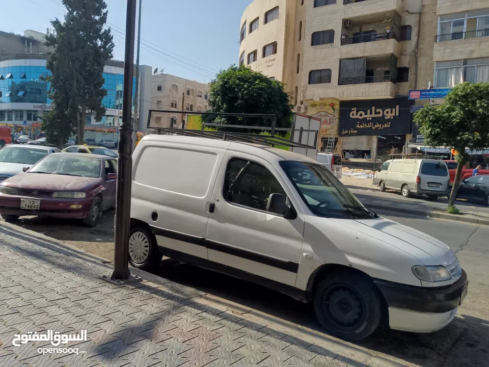 بكب فان بيجو بارتنر موديل 2001 بحاله جيده جدا