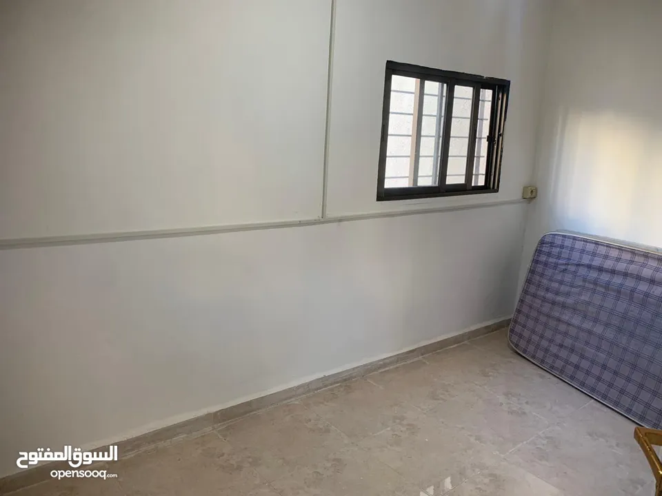 استوديو للايجار في الجاردنز