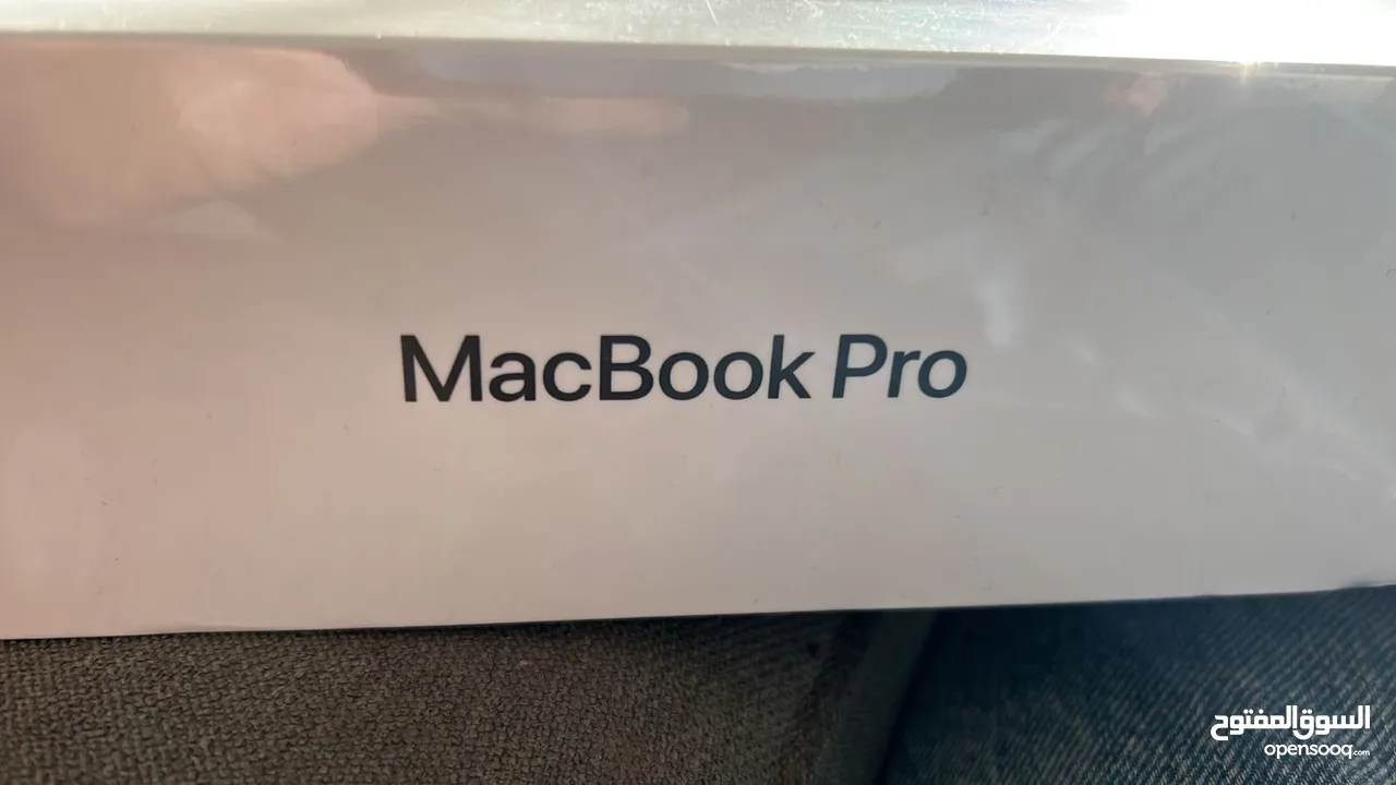 Sealed and brand new grey MacBook Pro 2022, 13 inch, M2 Chip