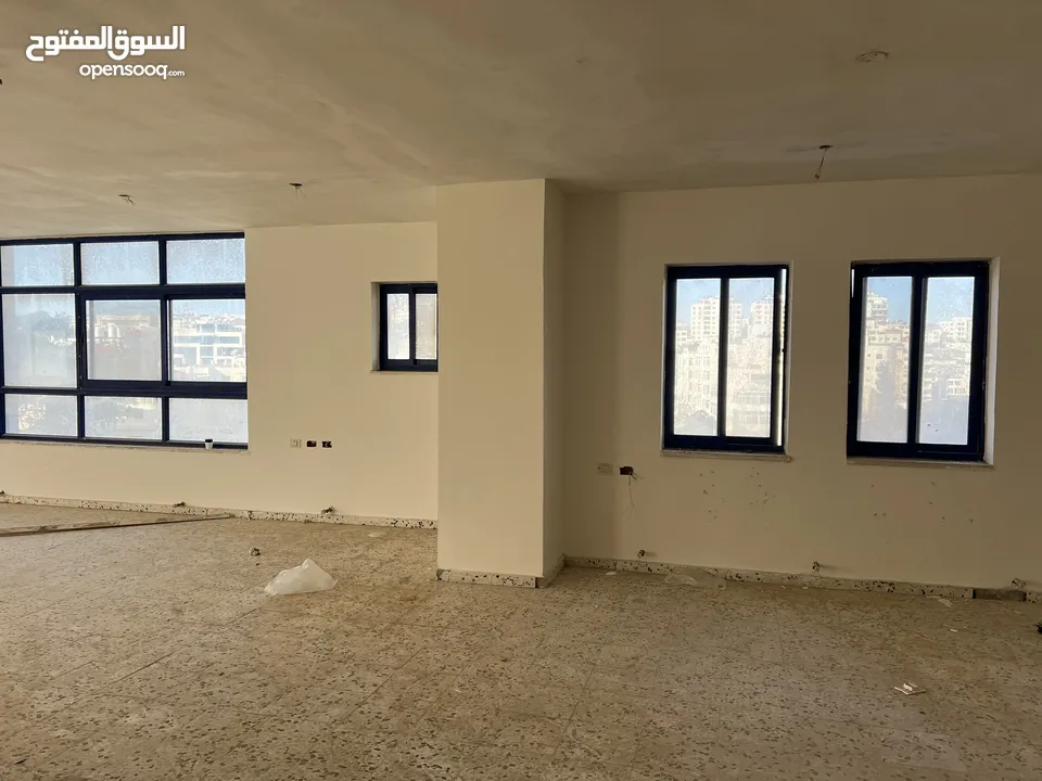 مكتب للبيع تمليك فئ البالوع قرب سلطة الاراضي والمحاكم