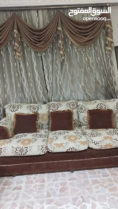 غرفة ضيوف 7 مقاعد كنب امريكي للبيع