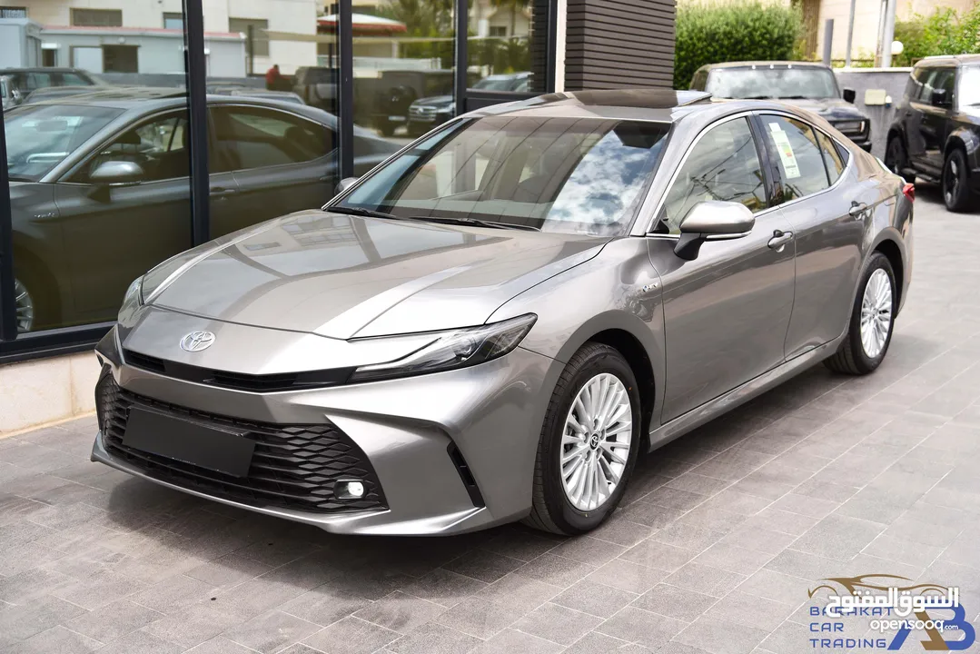 تويوتا كامري هايبرد رمادي 2025 Toyota Camry Hybrid HEV