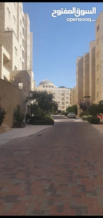 من المالك مباشرة**305 متر ب 155 الف دولار *مطبخ جاهز ، تدفئة جاهز * شقة روابي