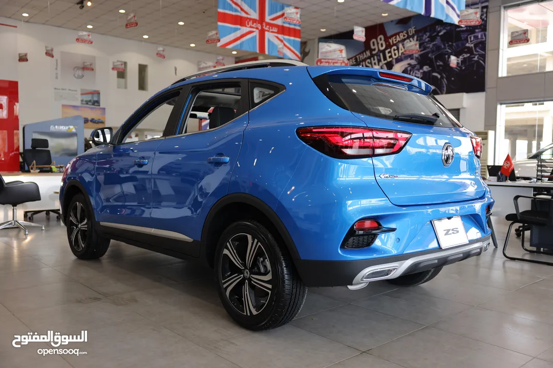 سياره MG ZS LUX  2024  من الموزع الرسمي بضمان 6 سنوات او 200 الف كيلو متر