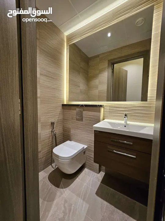 شقق سكنية فاخرة مفروشة بالكامل بإرقى الاثاث شاملة للماء والكهرباء . انترنت مجاني