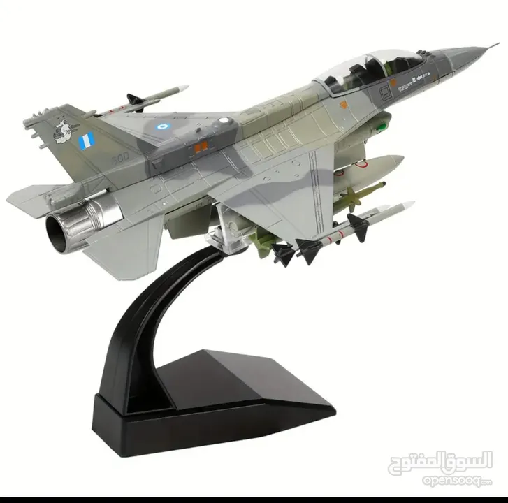 نموذج طائرة حديد F16