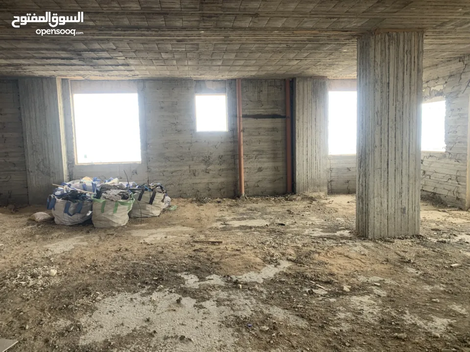 شقة عظم بالقرب من مستشفى الملكي