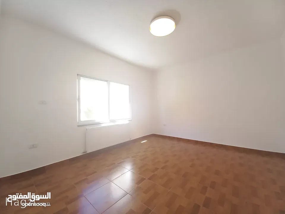 شقة للبيع في منطقة الجاردنز ( Property ID : 34624 )