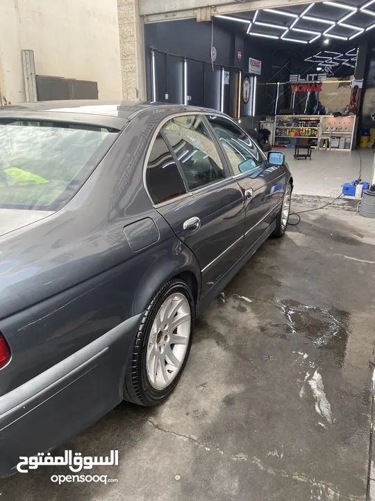 BMWموديل 2000