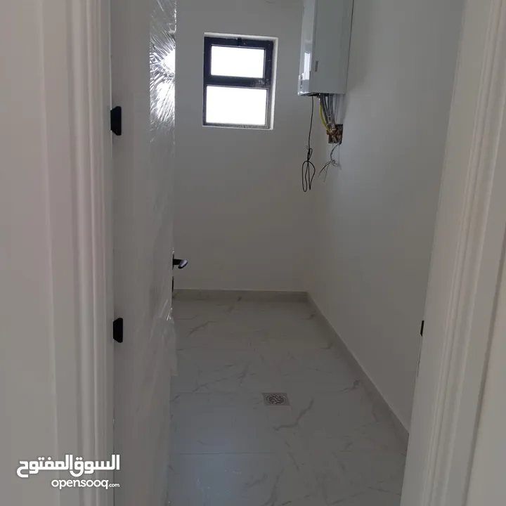 حصري - دوبلكس فاخر  مميز لم تسكن فارغ مميز فاخر للايجار 190 م    ـ 3نوم