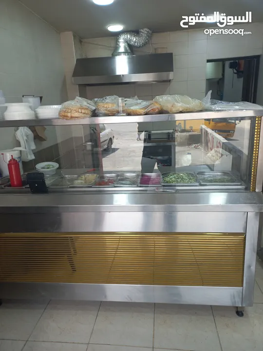 مطعم حمص فلافل