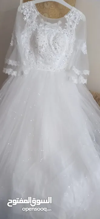 فساتين زفاف عدد 2 من jolly chic  مقاس xl  و 4xl للبيع