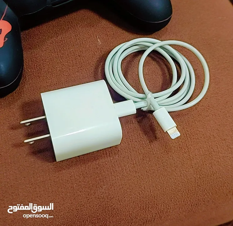 شاحن ابل 20 واط