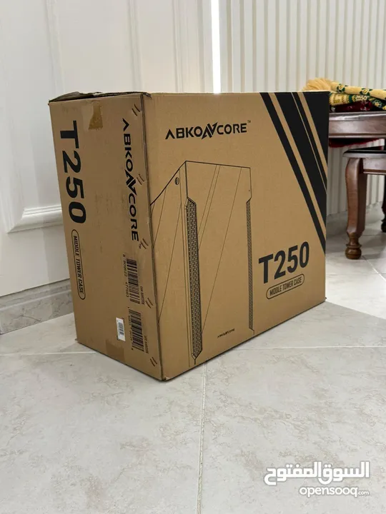 Pc بحالة الوكالة  كل القطع تعمل و بكفاءة ممتازة