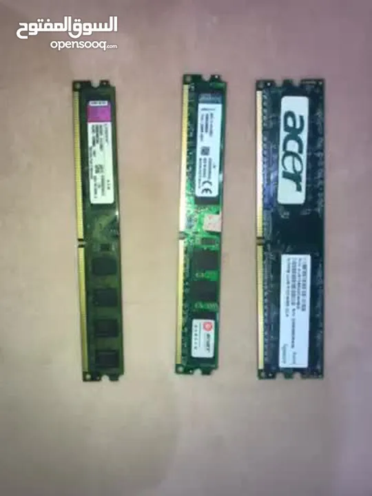للبيع 3 رامات DDR2 للكمبيوتر المنزلي