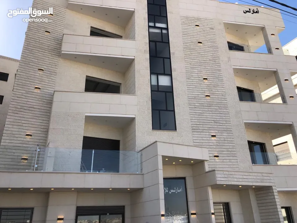 للبيع شقة ارضية  مع تراس مستقل  البنيات الجنوبي 140 متر