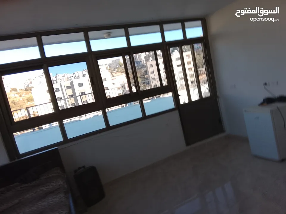 روف عبارة عن استوديو