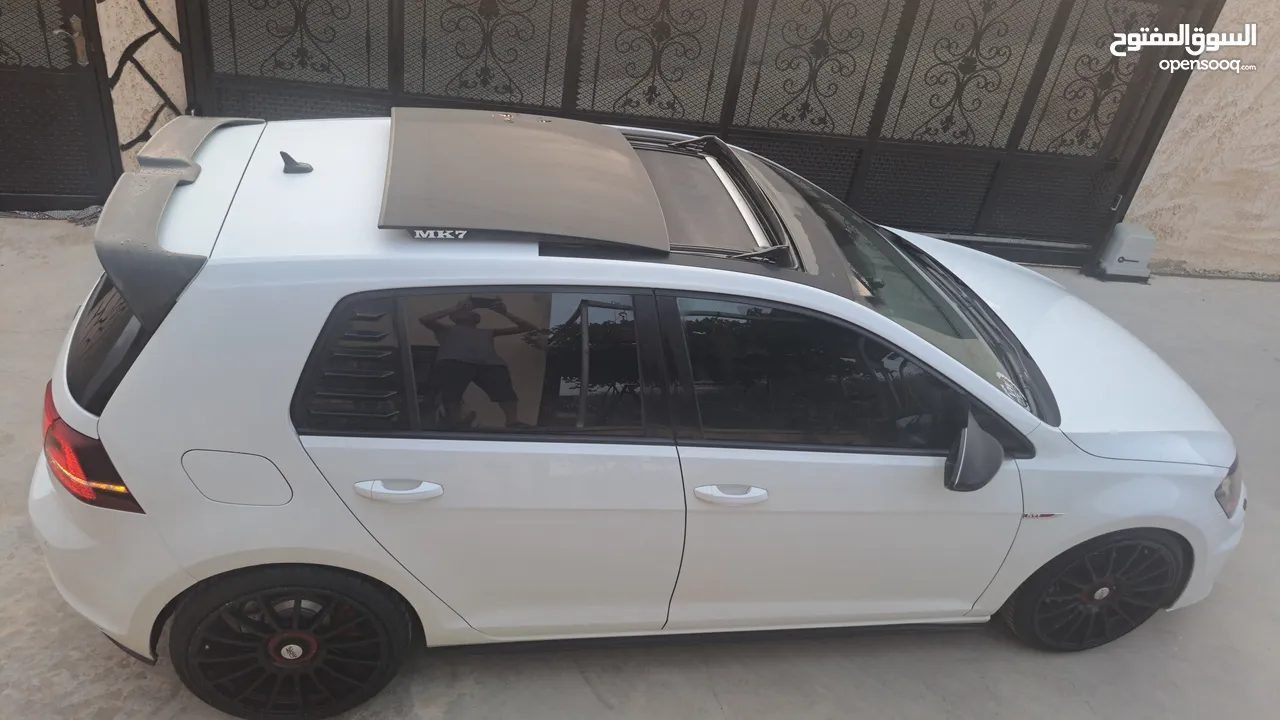 البيع كككاش فقط بسبب السفر جولف gti mk7 2015 fullllll الماني مش خليجي