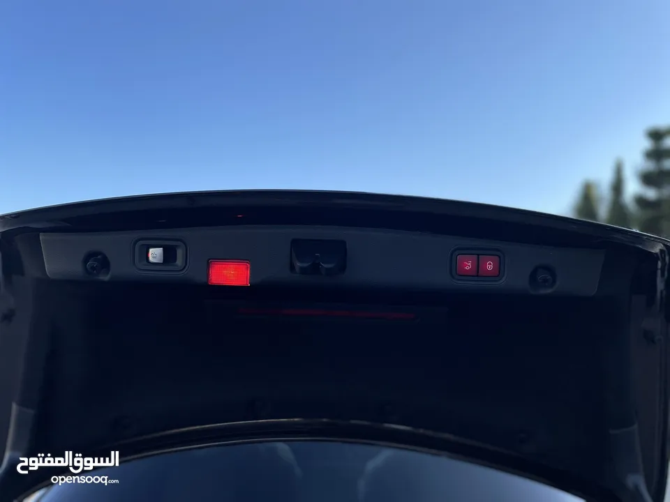 MercedesBenzE250 2018