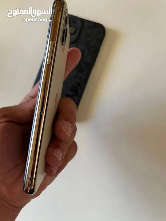 للبيع آيفون 11pro بسعر حرق