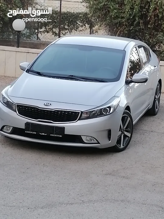 كيا K3 / موديل 2017 /فحص نخب / عداد قليل / ماتور 1600 تيربو / ديزل / اقتصاديه