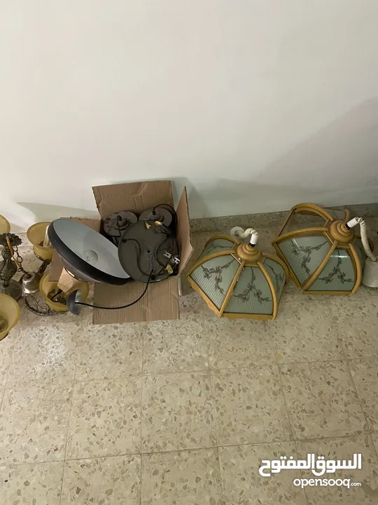 مجموعة ثريات للبيع