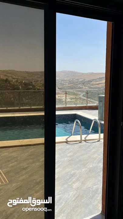 مزرعة وشاليه فيلا طلة الجبل في بيرين للايجار اليومي والاسبوعي والشهري اطلالة ولا بالخيال نتشرف فيكم