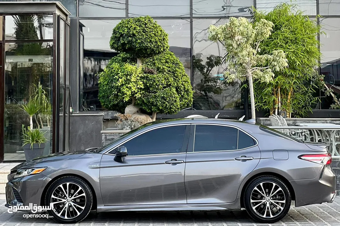 تويوتا كامري 2020 SE SPORT ليثيوم مميزة