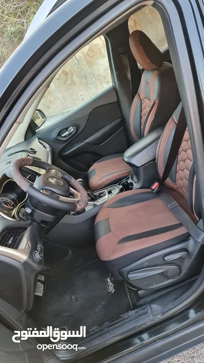 جيب شيروكي 2015 sport & Black Edition  كرت ابيض ماتور اقتصادي