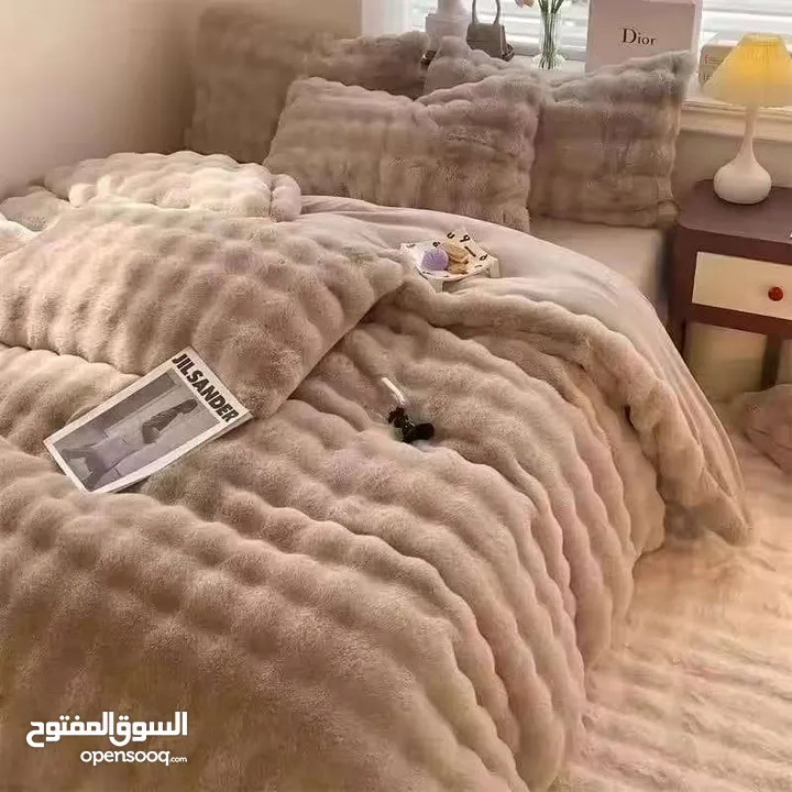 شرشف تخت مجوّز فرو – نعومة وفخامة بدفء ولا أروع! الشتاء عالابواب ولازمنا ألوان حلوة ودافئة