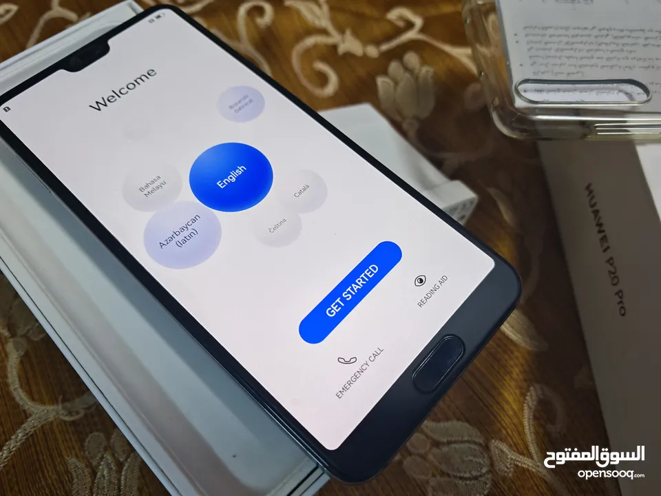 جهاز هواوي P20pro نظيف وبدون أعطال للبيع ، بلون ازرق لامع